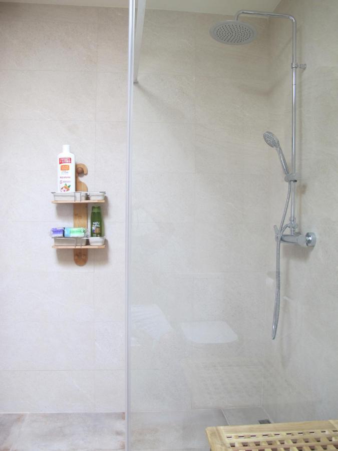 Lido-playa Roca With Sea Front Access - Free Ac - Wifi Appartement